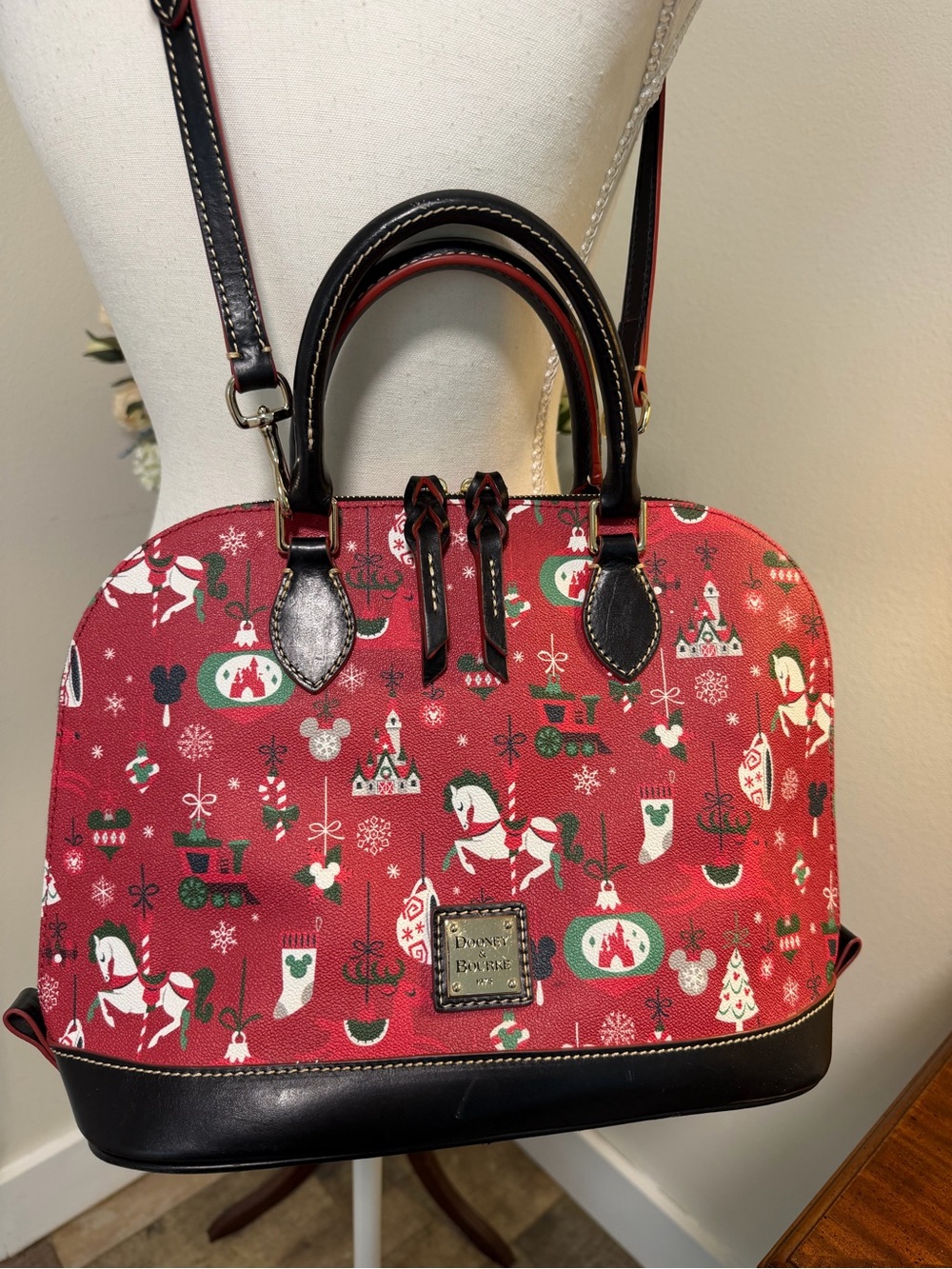 Dooney & Bourke Disney Christmas 🎄 Holiday Dome Satchel Purse Mickey Plaid